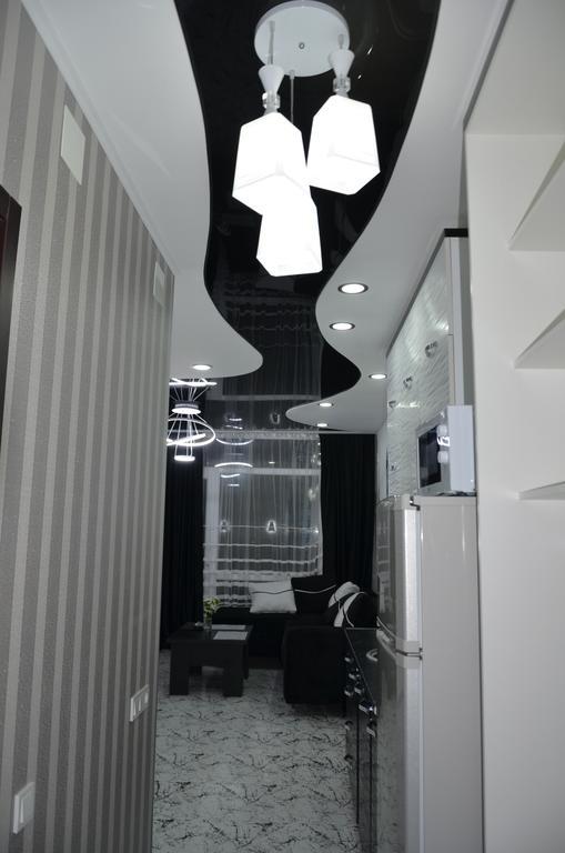 Studio "Black - White" Батуми Экстерьер фото
